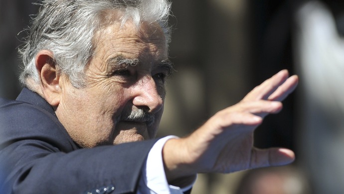 当地时间20日,乌拉圭前总统,上院议员何塞·穆希卡宣布退出政坛,称在