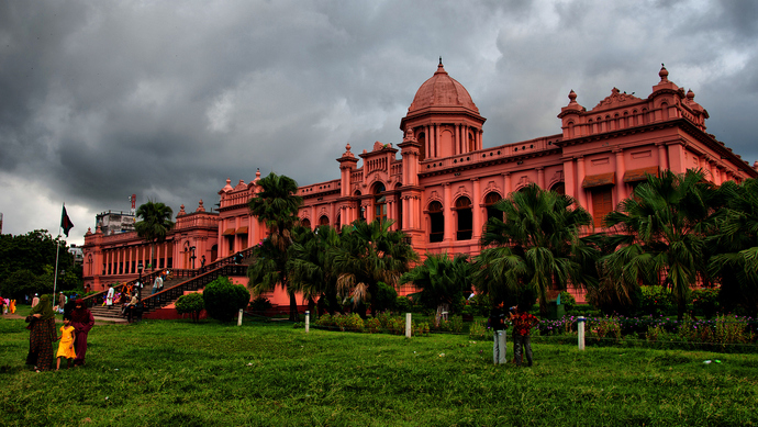 孟加拉国万名宗教信徒集会念经文对抗病毒