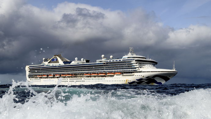 被困在海上4天 这艘"恐怖邮轮"上的乘客终于能下船了?