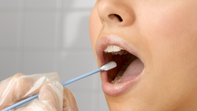 美国批准在家采集唾液用于新冠病毒检测