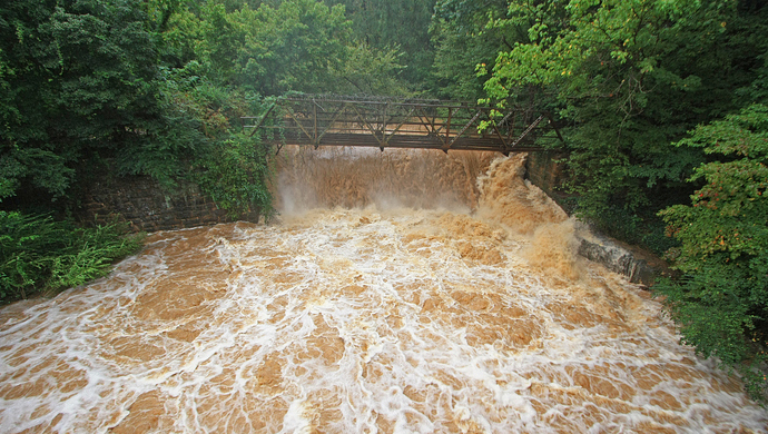 四川冕宁特大暴雨灾害,已造成3人死亡12人失联
