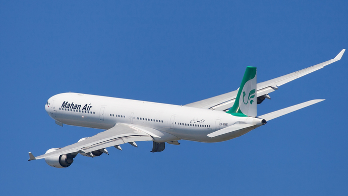 美军战斗机23日在叙利亚上空逼近伊朗马汉航空公司一架客机.