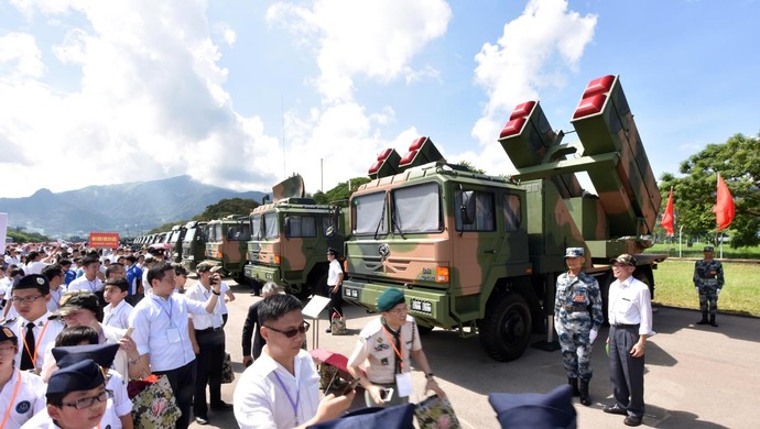 突遇小股敌特分子隐蔽埋伏驻港部队汽车兵训练现场全程高能