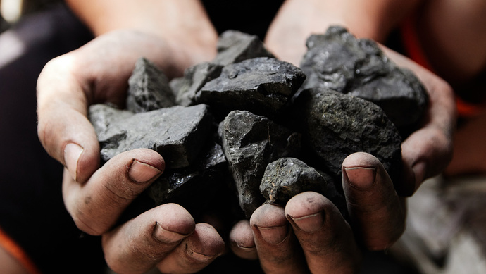 摘要:随着冬季临近,一场国际能源短缺正在北半球快速扩散,导致缺电和