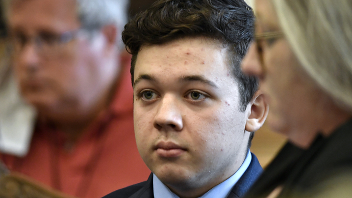 摘要:美国波特兰和纽约等地于19日晚发生抗议活动.