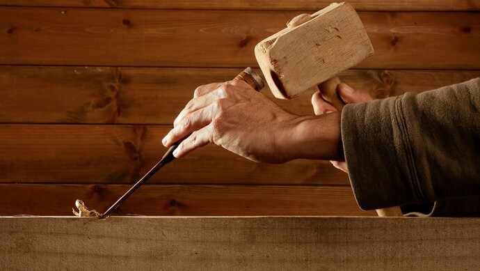 隐居乡村的木匠奇人:醉心"鲁班枕"半世纪,叹息无市场没人学