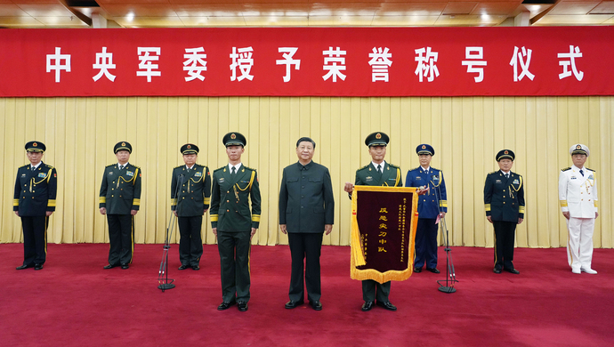 暴徒四人,活捉一人,2015年9月,带领官兵在拜城高原山区连续搜剿50余天