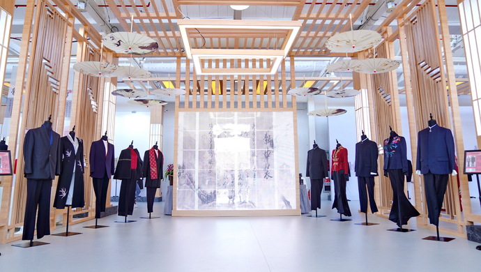 上海时装周20周年之际,新中装系列标准发布_上观新闻