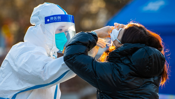 2月28日,在全市進行核酸檢測工作時,發現土左旗察素齊鎮居民劉某某(男