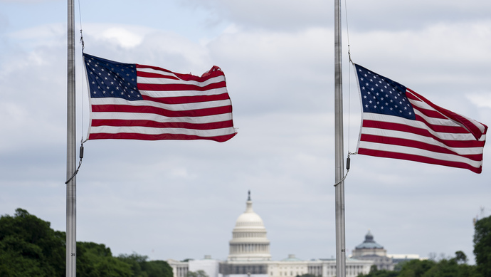 美国为安倍降半旗