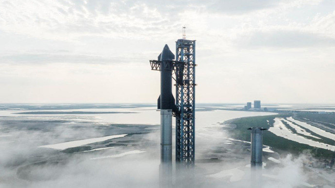 马斯克把SpaceX和xAI合并了，下一个会是特斯拉吗？