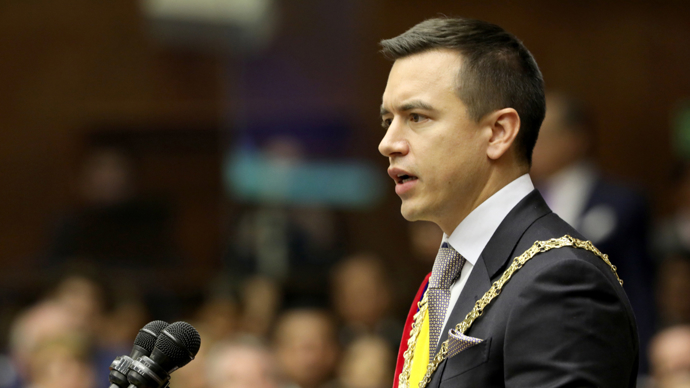 丹尼尔诺沃亚正式就任厄瓜多尔总统