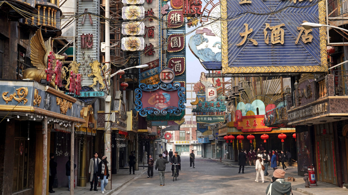 线下实景感受追过的剧上海影视城掀起旅游热