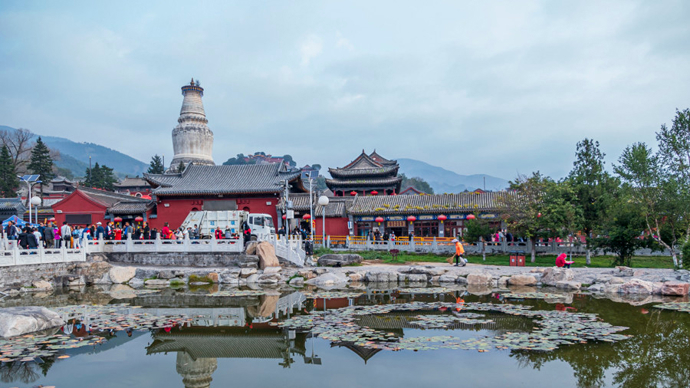 五台山景区发公告即刻停止售票