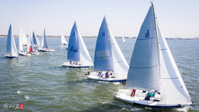 帆船运动升温!高颜值,高性能,高舒适度,休闲帆船销量