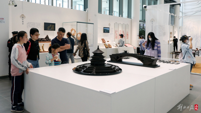 长三角文化交流有看点:闵行淮南合办"传世芳华"非遗精品展