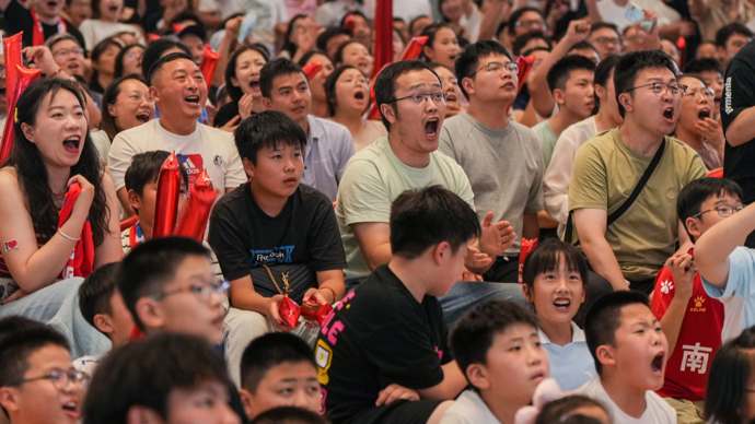 苏超现象_苏超强势破圈，中国足球风景这边独好_苏超联赛带动文旅消费