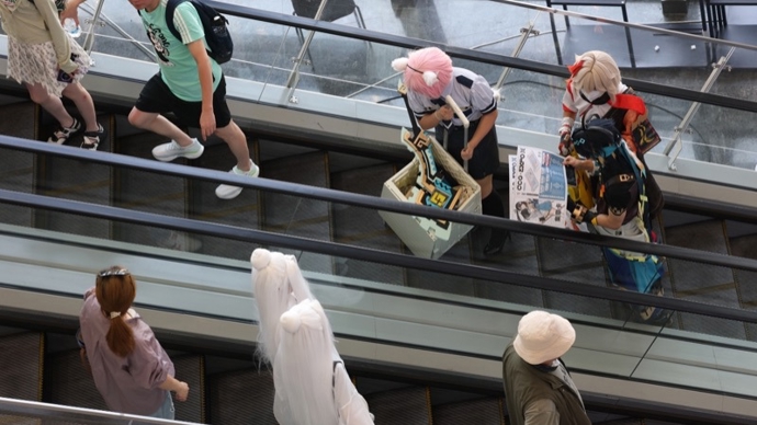“二次元”打工人②｜Cosplay背后的“造梦者”