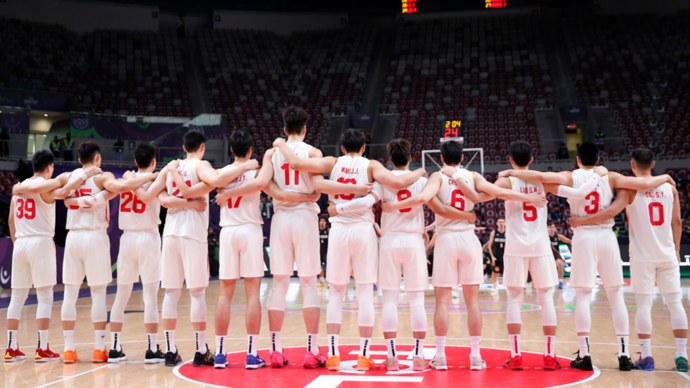 亚洲杯中国男篮团队篮球_中国男篮收获新人+提升自信 十年低谷注入一针强心剂_中国男篮亚洲杯成绩