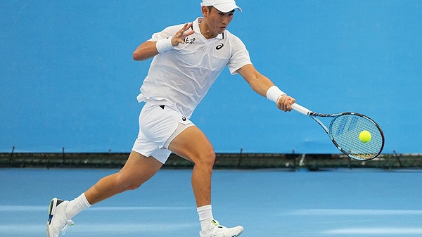 中国网球全运会单打比赛_全运网球-朱琳2-0王欣瑜晋级决赛 商竣程吴易昺男单争冠_商竣程王欣瑜比赛结果