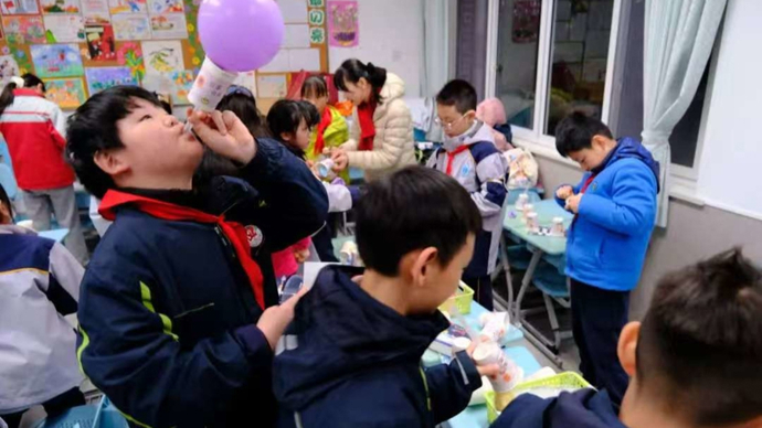 全国首个全域通过！上海基础教育扩优提质，家门口好学校朋友圈越来越大