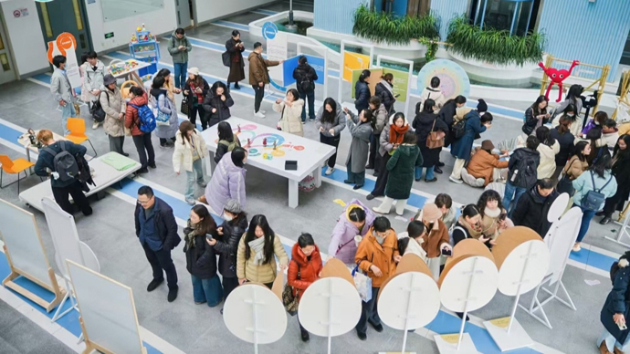这场展览让人重审生命的意义：不只谈成功，也谈脆弱和孤独