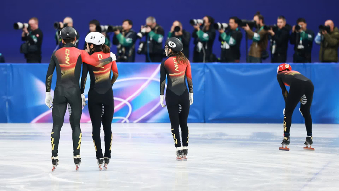 米兰冬奥｜今日早报：短道速滑开赛首日痛失好局，多位中国选手赛后落泪