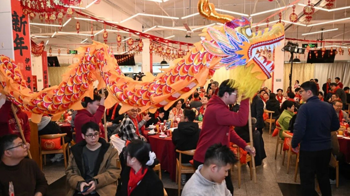 骐骥驰骋，沪上高校准备重重惊喜，让每一位留校学生都能过个暖心年！
