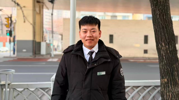 你身边，有没有过年比不过年还忙的基层打工人？