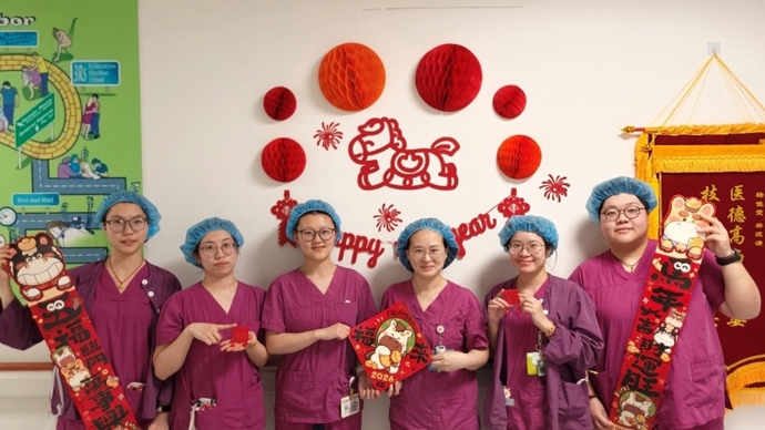 “小马”宝宝来了！骏马衔福，新生启岁，二胎妈妈讲述首次在国内分娩感受