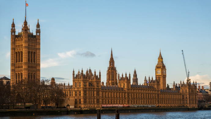 英方担忧违反国际法，尚未授权美国使用其基地打击伊朗