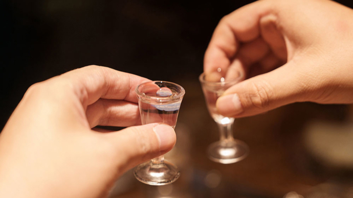十日谈·文艺年货｜杨玉成：相聚欢饮行酒令