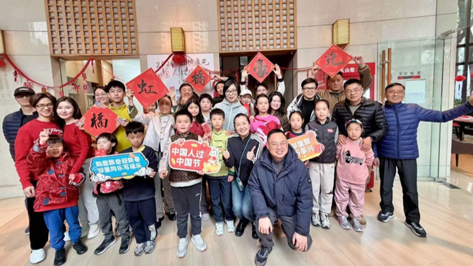 上海这个国际社区，业主自己“掌勺”贺新年