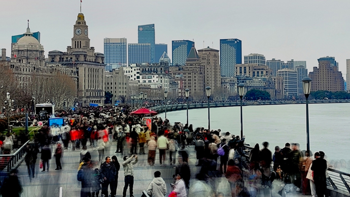 外滩、豫园人从众！“海派年味”成流量密码
