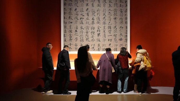 年味拉满！朵云轩首次大规模公益晒宝吸引十万余人赴上海美术馆观展