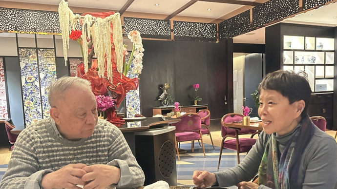 为黄永玉的木刻全集补阙，黑妮见到欣喜非常 | 刘心武