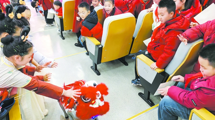 不考试的两周，能改变什么丨新民快评