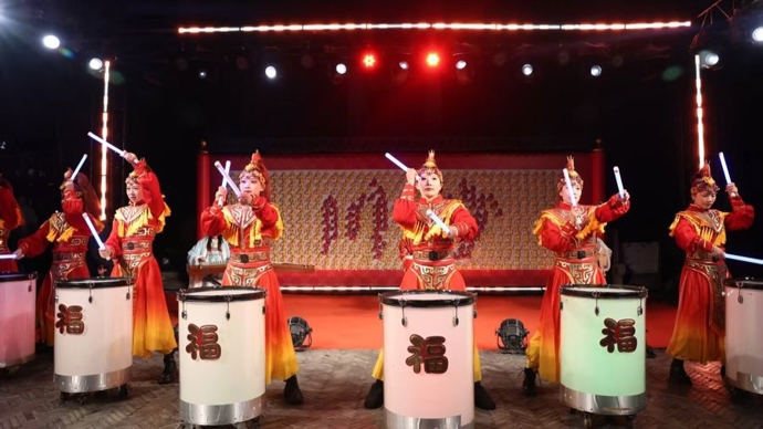 当千年古镇遇上机器人，川沙“闹元宵”充满科技感
