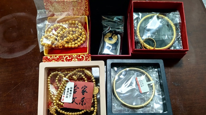 设置弱口令密码，600克金饰不翼而飞！