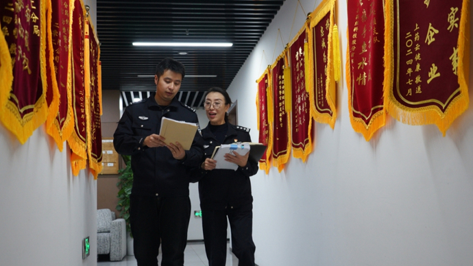 社区里磨练、向经济犯罪亮剑！全支队最年长侦查员竟是“她”