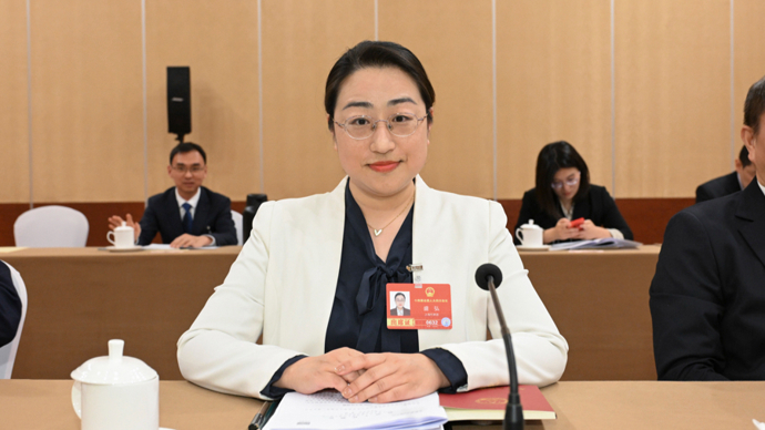 盛弘代表：这部法典起草阶段就吸纳基层声音，我们举行了6场立法征询会