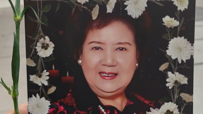 “老舅妈”嫩娘遗体告别仪式举行，77岁姚祺儿回忆，她能做一手好菜
