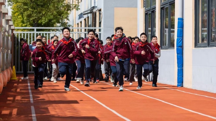 三问课间15分钟：真能让孩子走出教室吗？影响放学吗？会增加拖堂吗？