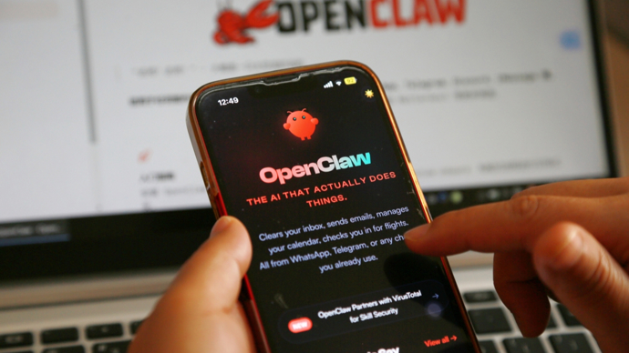 第一批“养虾人”后悔了！300元请人卸载，有平台封杀OpenClaw