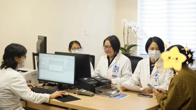 外婆、妈妈相继确诊，女子吓得睡不着觉：“把我两个乳房都切了吧！”