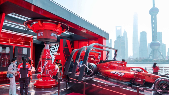 上海首个24小时滨江卡丁车赛道今起登陆北外滩，凭F1票根可游虹口