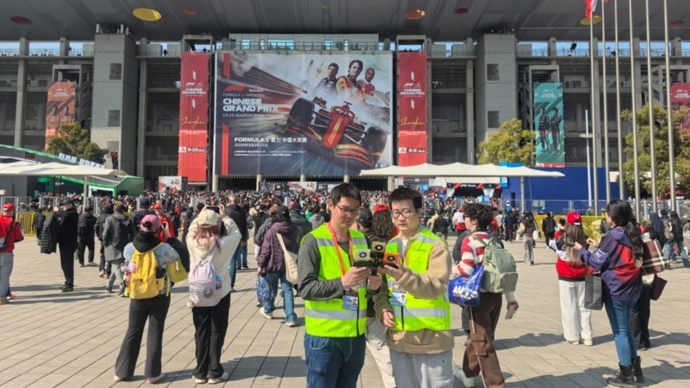 上海移动5G-A大上行网络为F1注入新速度