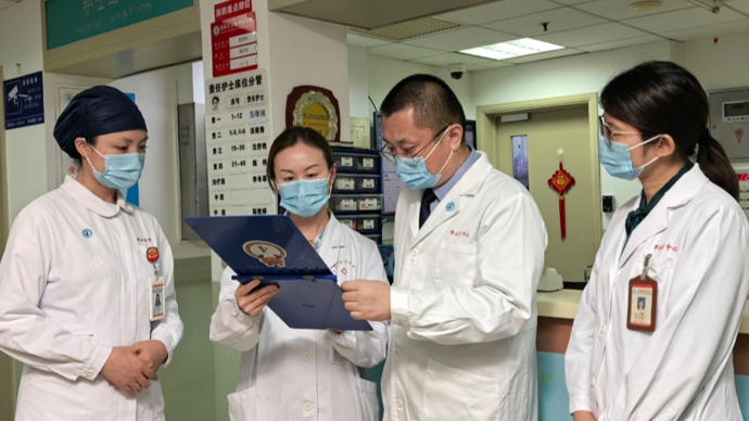 感染甲肝，竟是吃了未煮熟的海鲜！全国爱肝日专家提醒：警惕病从口入