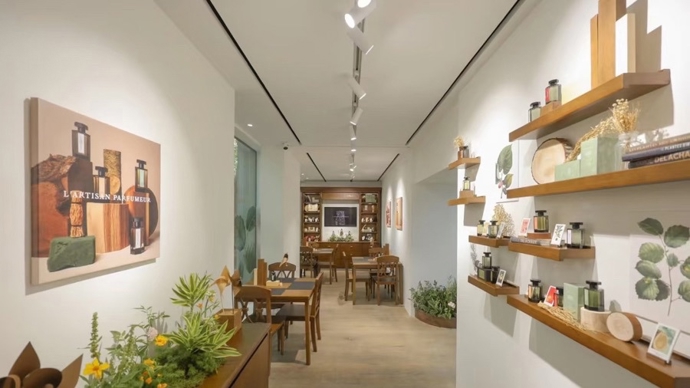 告别愚园路，拥抱AI：网红画廊Fiu Gallery的二次转身
