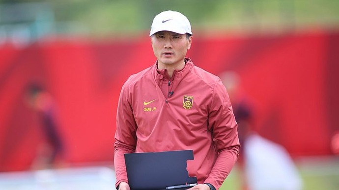 新国足即将迎来首秀，主帅邵佳一坦言最大困难是磨合时间太少